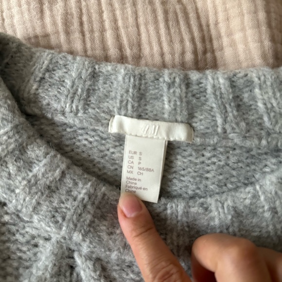 Oversized grey knit chunky sweater - Picture 2 of 4